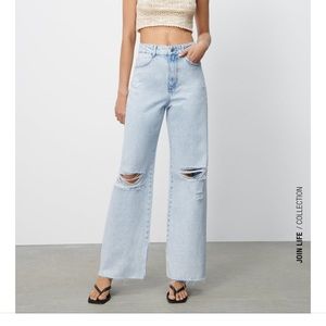 Zara Wide leg snow wash jeans